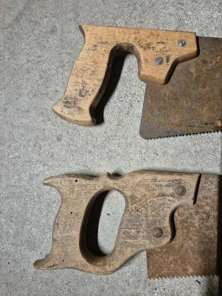 Antichi seghetti da falegname