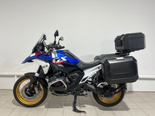 BMW R 1300 GS Trophy con maletas