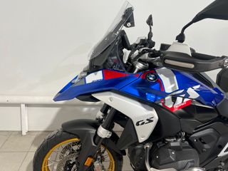 BMW R 1300 GS Trophy con maletas