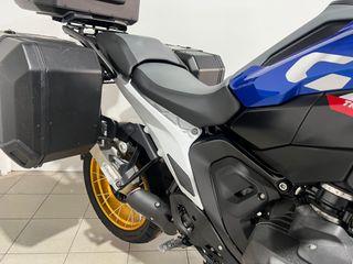 BMW R 1300 GS Trophy con maletas