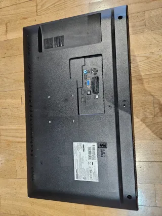 TV Philips 24 pulgadas HDMI SIN SOPORTE