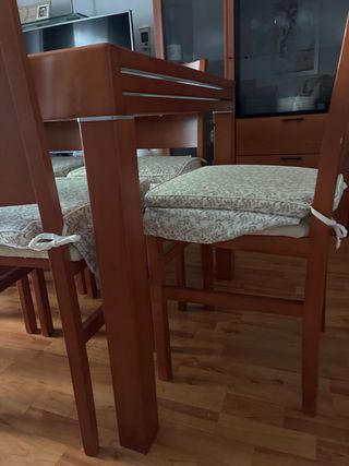 Mesa comedor cristal y 6 sillas +mesa auxiliar