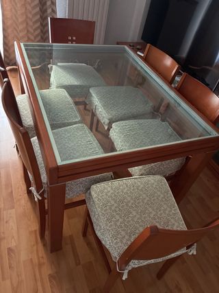 Mesa comedor cristal y 6 sillas +mesa auxiliar
