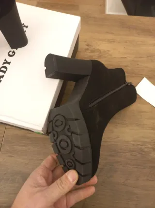 Stivali tacco alto n. 40