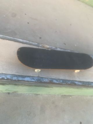 Skate Board con Diseño Gráfico