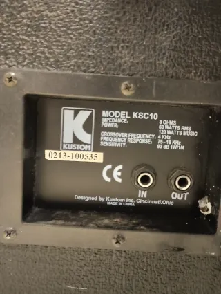 Altavoces Kustom y amplificador