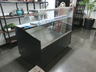 Vitrinas expositoras Fabricamos a medida