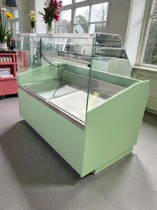 Vitrinas expositoras Fabricamos a medida