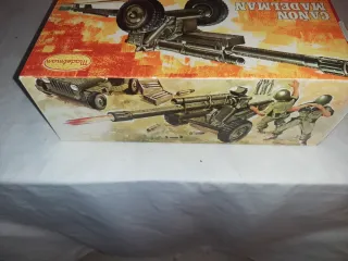 Cañón Madelman en caja.