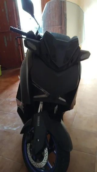 Yamaha xmax