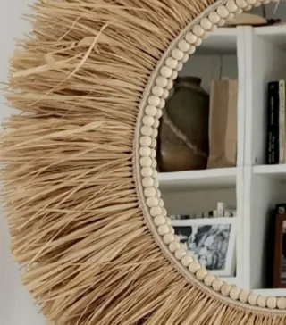 Espejo de rafia y madera