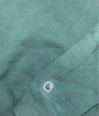 Sudadera Carhartt letras relieve bordadas