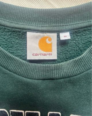 Sudadera Carhartt letras relieve bordadas