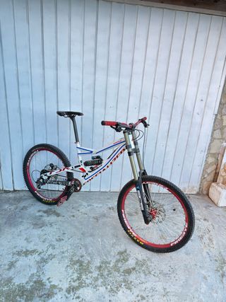 Specialized Status FSR – Bicicleta de Descenso