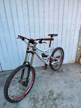 Specialized Status FSR – Bicicleta de Descenso