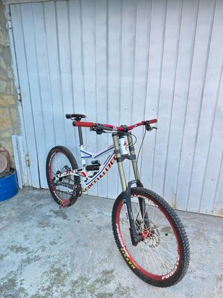 Specialized Status FSR – Bicicleta de Descenso