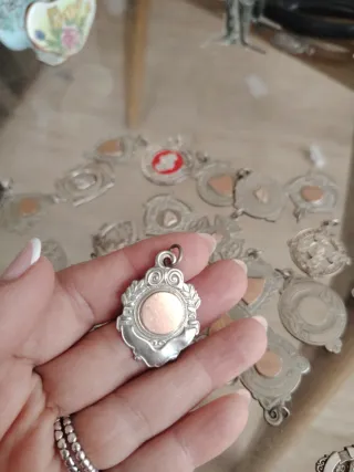 Lote de medallas plata irlandesa