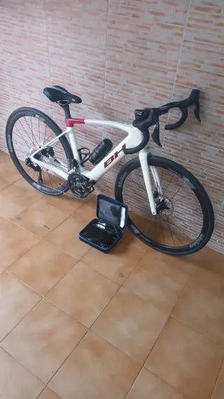 Bicicleta BH CORE CARBON ELECTRICA