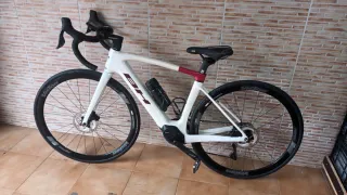 Bicicleta BH CORE CARBON ELECTRICA