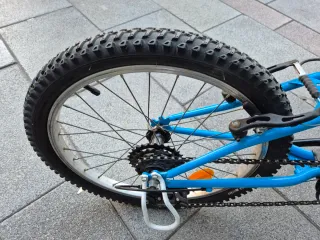 Bicicleta infantil azul Precio negociable