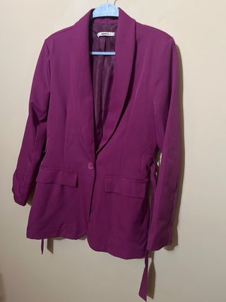 Chaqueta ARMONIAS y Blusa de Regalo