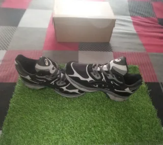 Zapatillas Asics Talla 42 Negras/Grises