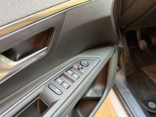 Peugeot 3008 1.2 gasolina 130cv Allure