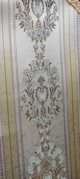 Sofá pequeña antiguo tapizado tela y madera