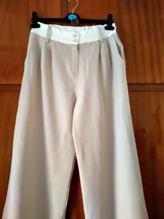 Pantalones anchos sin estrenar