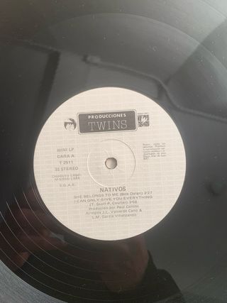 Vinilo The Nativos - Mini LP She Belongs To Me