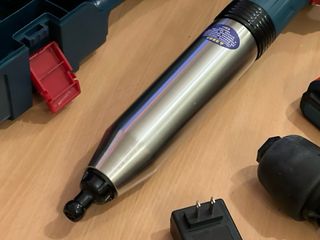 Herramienta desatascador tuberías eléctrica