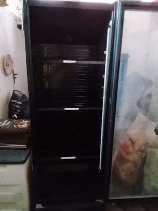 Nevera expositora cristal bebidas