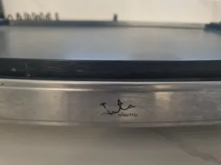 Plancha Jata con control de temperatura