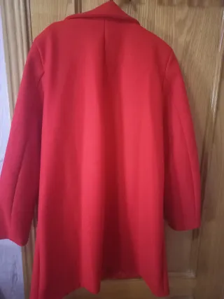 Abrigo paño rojo