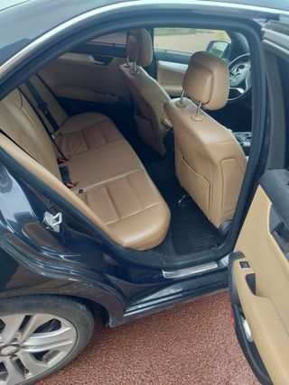 Mercedes-Benz 220 cdi 2011