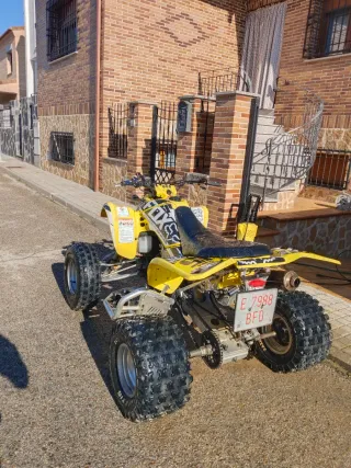 Quad Suzuki LTZ 400 Amarillo