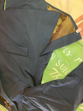 Traje de vestir azul marino para hombre