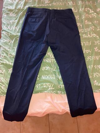 Traje de vestir azul marino para hombre