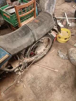 Ducati Antigua para Restaurar