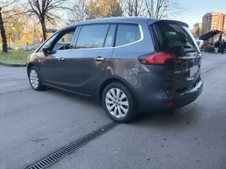 Opel Zafira Tourer 2013