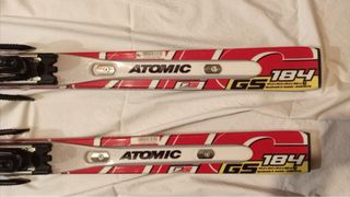 Esquís Atomic GS 184