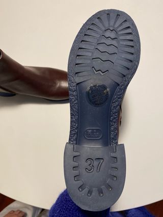 Botas Camper Gore-Tex Marrones y suelas Azules.