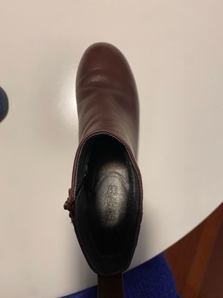 Botas Camper Gore-Tex Marrones y suelas Azules.