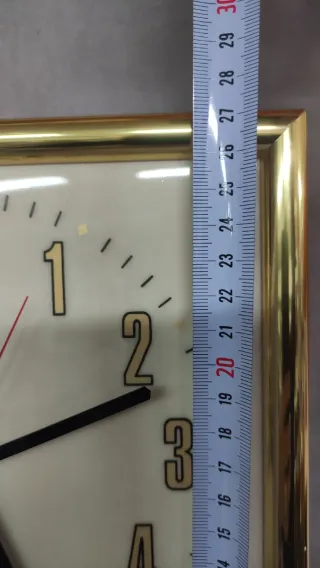 Reloj de pared  dorado y beige, a estrenar