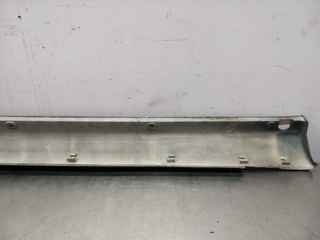 FALDON LATERAL MERCEDES-BENZ CLASE ML (BM 163) 61