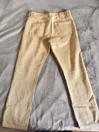 Vaqueros Zara Beige Vaqueros Bershka gris