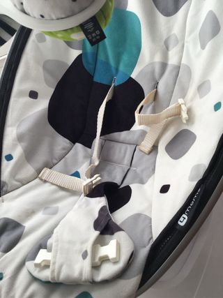 Mecedora bebé motorizada 4moms