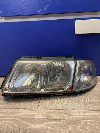 Faro Izquierdo Audi A3 8L
