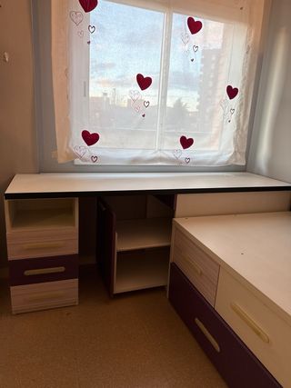 Armario y Cama de 1 metro por 2 metros de largo