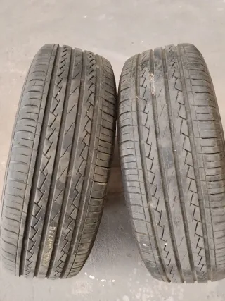 Neumático con llanta Renault